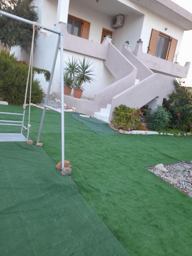 Papadiokampos Maissonete Roussa Limni Luaran gambar